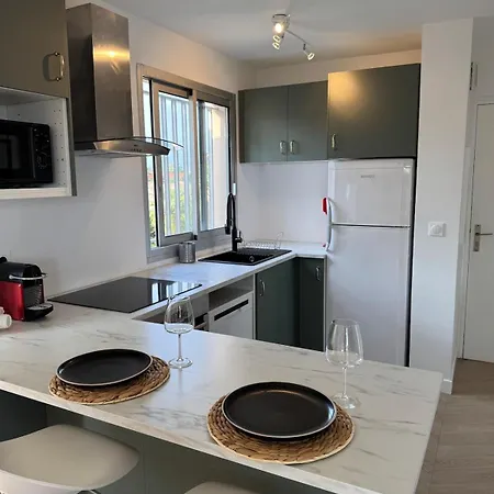 アパート 3-room In - Swimming Pool - Sea View アンティーブ