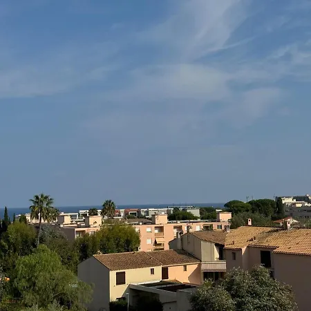 3-room In - Swimming Pool - Sea View *