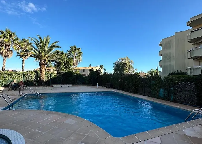 3-room In - Swimming Pool - Sea View 昂蒂布