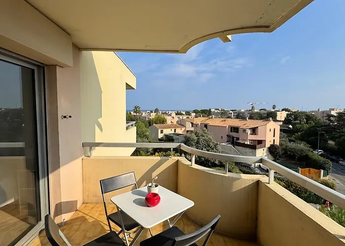 3-room In - Swimming Pool - Sea View *