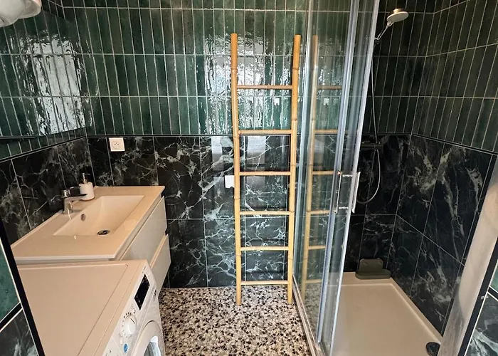 3-room In - Swimming Pool - Sea View *