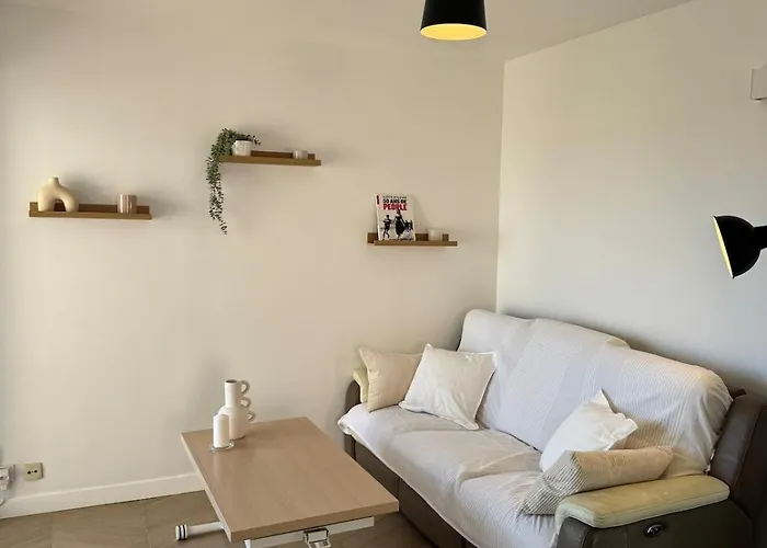 3-room In - Swimming Pool - Sea View * 昂蒂布